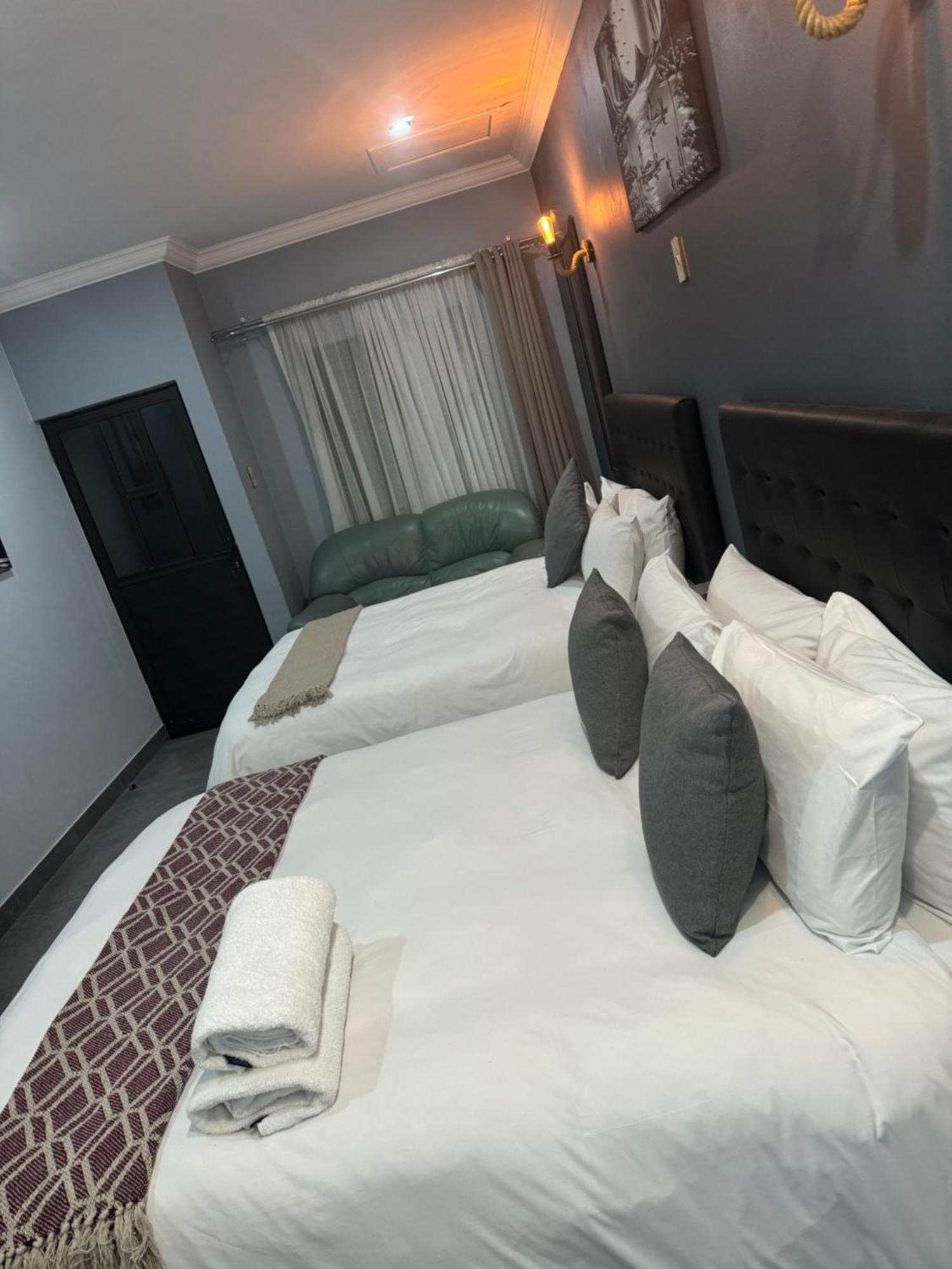 Kv Luxury Guest House Johannesburg Luaran gambar